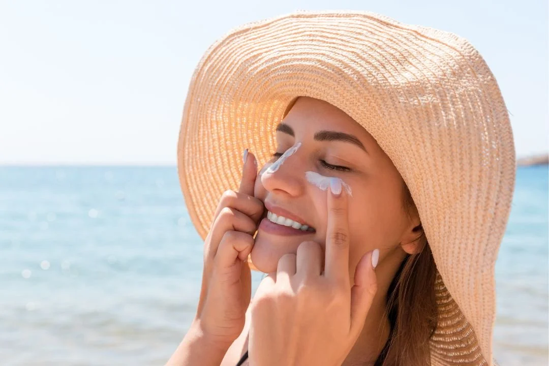 Your Facial Plastic Surgeon Wants You to Wear Sunscreen